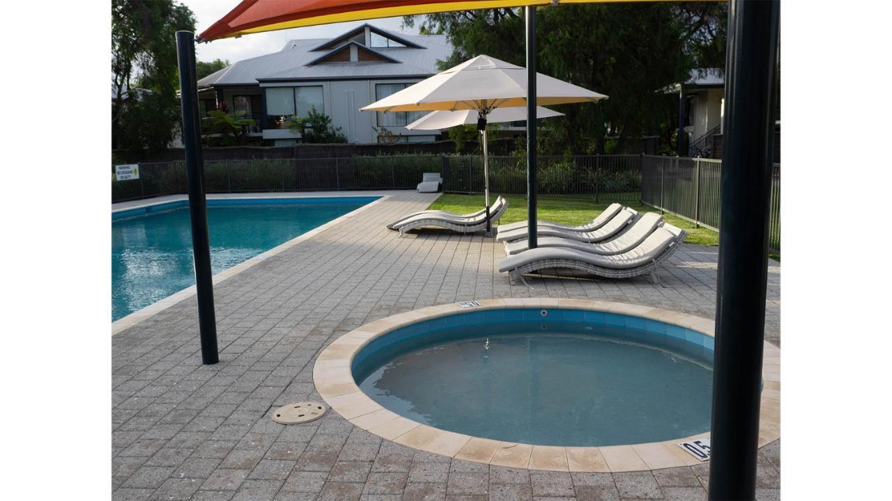 Fortytwo - Oceanside Retreat Busselton Bagian luar foto
